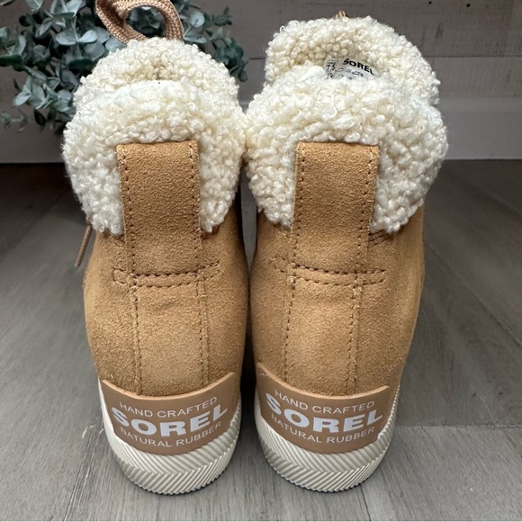 Sorel Out 'N About Cozy Faux Shearling Wedge Booties Women’s size 7.5 - Picture 9 of 14